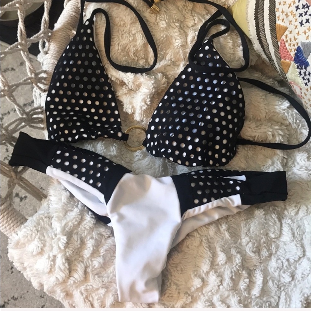 Only top, beach bunny